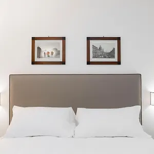 https://domus-vitra.it-romehotels.com