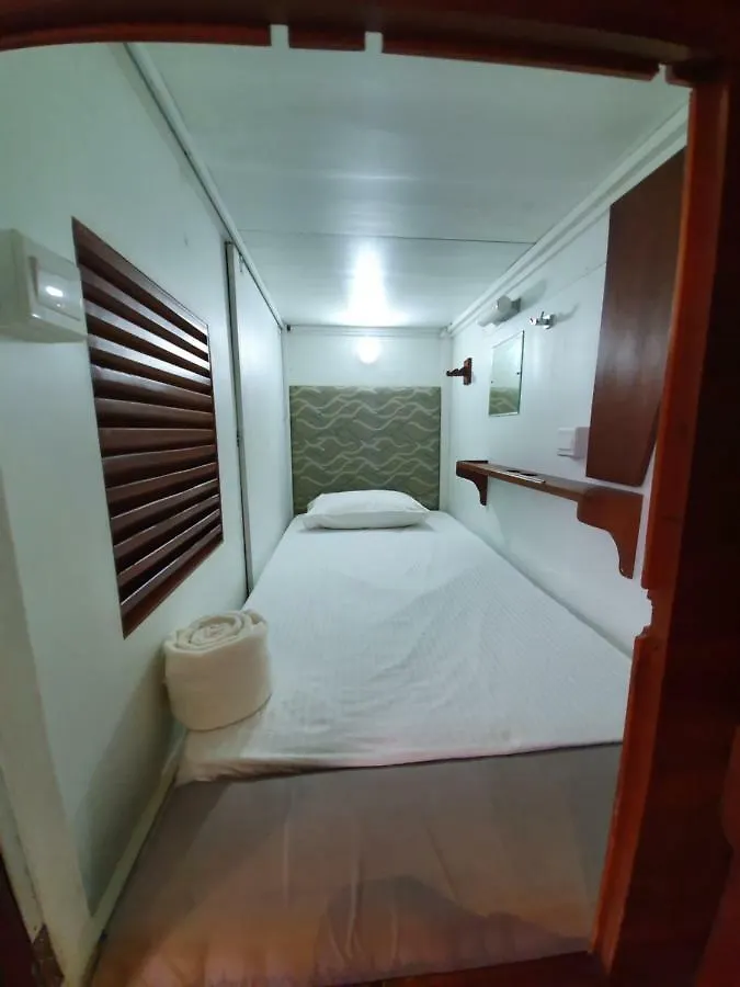 Bed Station 210 Hotel Kandy